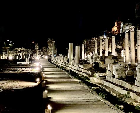 Windstar Cruises - Evening in Ephesus | The Boutique Cruiser