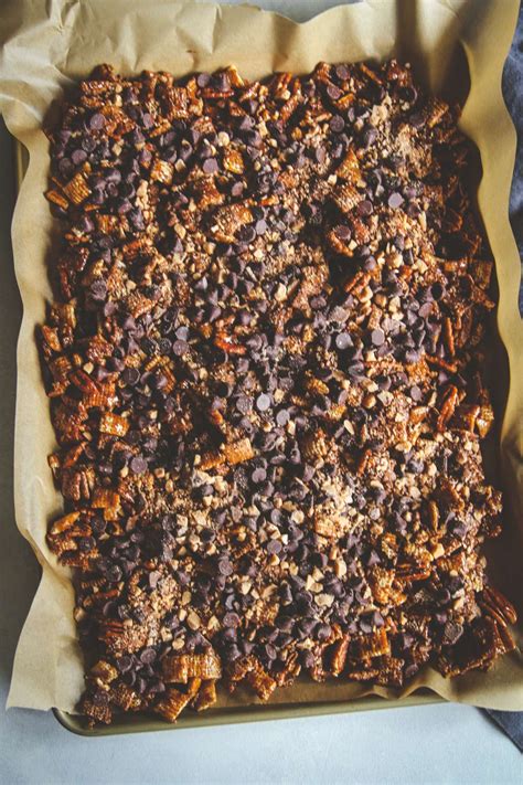 Chocolate Turtle Chex Mix Recipe - Sweetphi