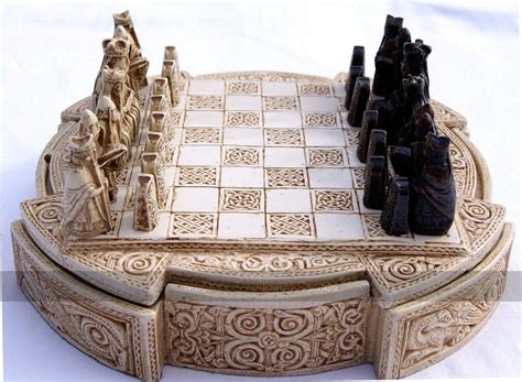 Masters Traditional Games Isle of Lewis Chess Set - Compact 9 inch ...