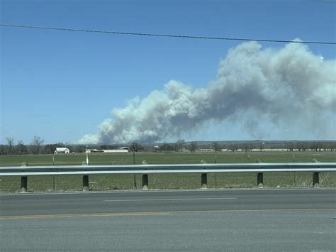 Firefighter injured in 9,700+ acre wildfire near Fredericksburg; fire ...