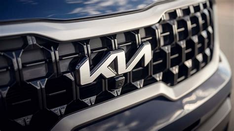 Kia K Logo Kia Seltos & Sonet Logo Old Vs New | Kia Logo Change 2021