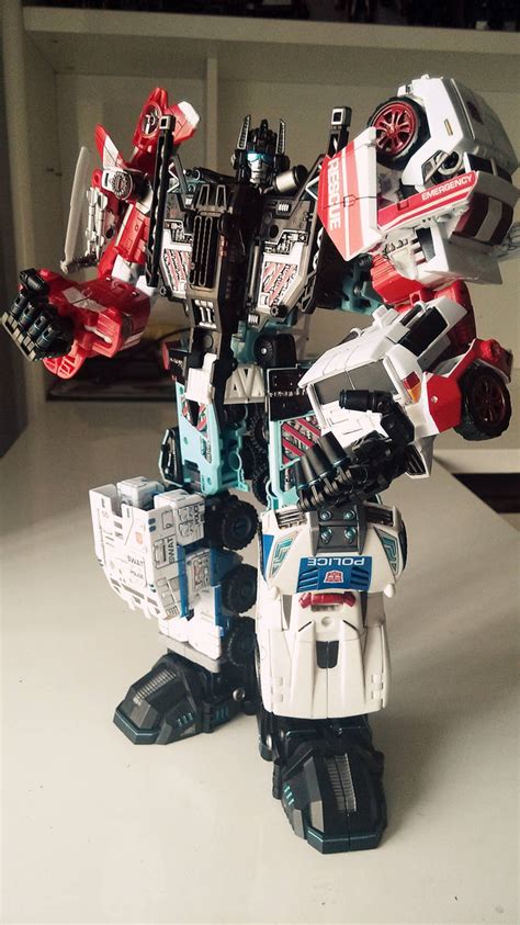Image result for Combiner Wars Defensor