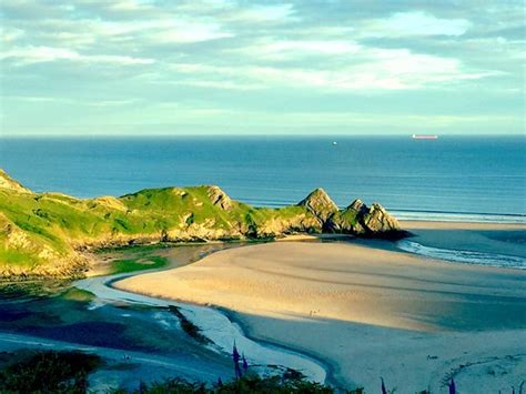 THREE CLIFFS BAY HOLIDAY PARK (Penmaen) - Campground Reviews & Photos ...