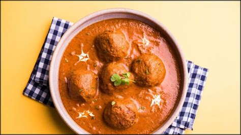 रोज एक ही तरह की सब्जी खाकर हो चुके हैं बोर, तो आज डिनर में ट्राई करें ...