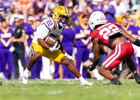 What channel is LSU football vs Western Kentucky on today? Start time