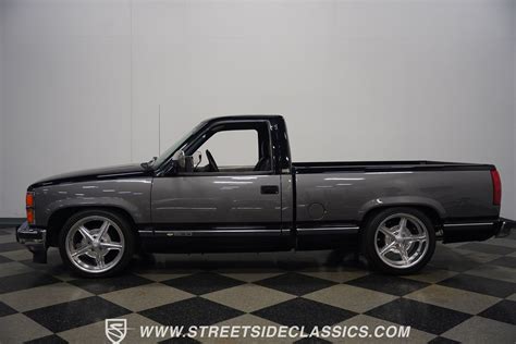 1990 Chevrolet Silverado | Classic Cars for Sale - Streetside Classics