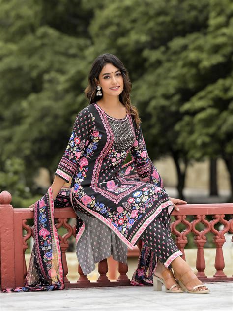 Black Floral Printed Liva Rayon Kurta Pant And Dupatta Set With Tassel ...