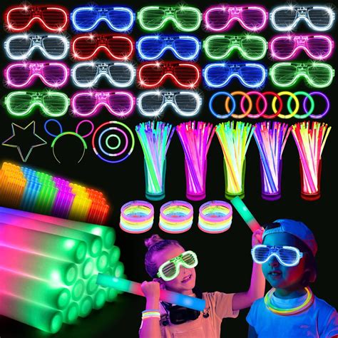 SHQDD 136PCS Glow in the Dark Party Supplies, 18 PCS Foam Glow Sticks ...