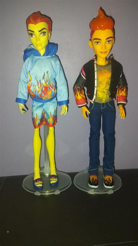 Heath Burns G1 + G3 Outfit Swap!! : r/MonsterHigh