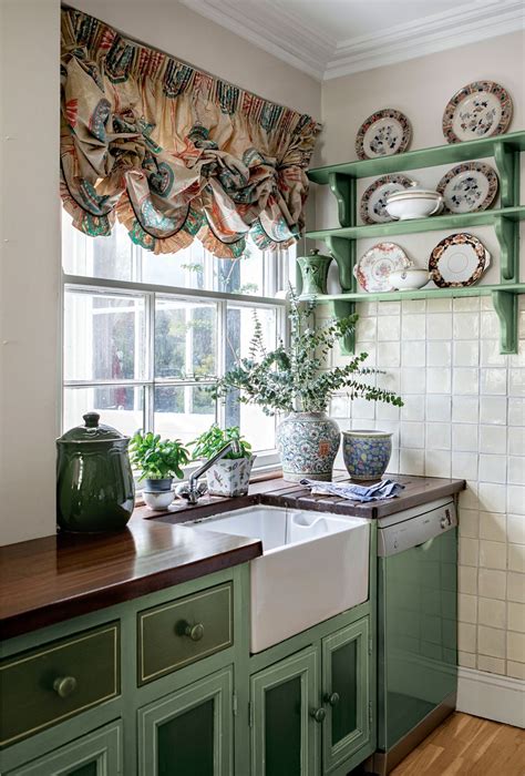 Step into Elizabeth Morrison's Dublin home, a Georgian townhouse ...