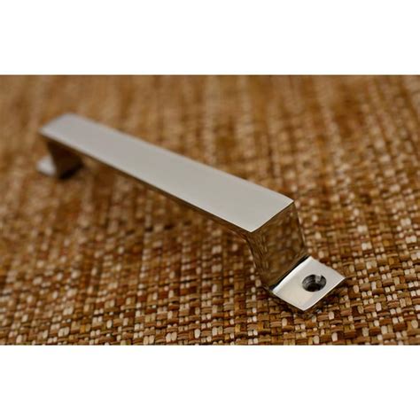 Viva(Front Screw Pull Handles) (Viva_Front_Screw_Pull_Handles)