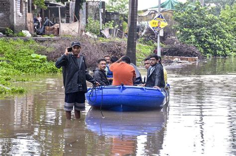 Heavy Rain Causes Waterlogging in Surat