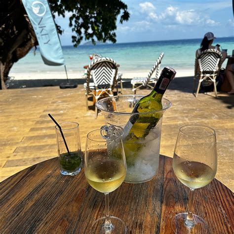 PHI PHI HOLIDAY RESORT (Laem Tong) - Resort Reviews, Photos, Rate ...