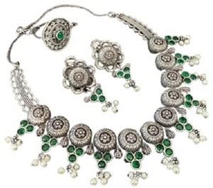 Neysa crafts Metal Silver Silver, Green Jewellery Set Price in India ...