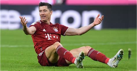 Robert Lewandowski: লেভান্ডোস্কির মূল্যবান ঘড়ি চুরি করল তারই অনুগামী!