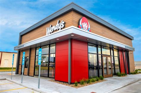 Wendy's to close hundreds of US stores next year - EMSEKFLOL.COM