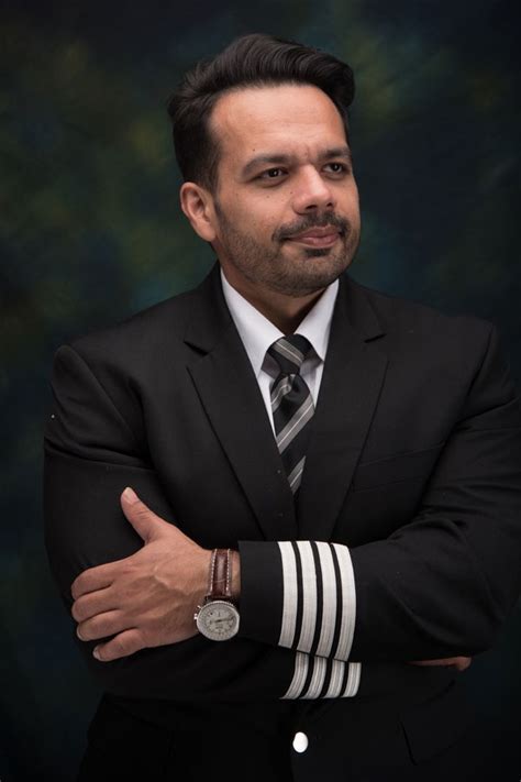 Gaurav Taneja’s Bio, Age, Relationships, Latest Buzz, Photos & Videos