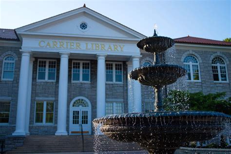 James Madison University : Admission, Ranking, Acceptance Rate, Courses ...