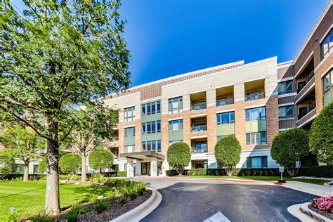 1000 Village Center Dr #409, Burr Ridge, IL 60527 - MLS 11729940 - Coldwell Banker