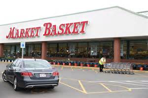 Market Basket fires two top executives, allies of Arthur T., hours ...