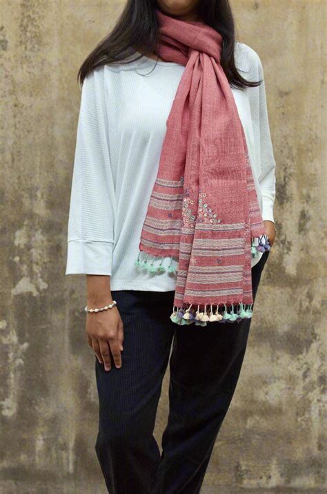 Handwoven Merino Wool Stole in Pink - Timeless Elegance | Pinaachi