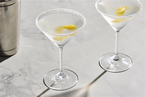 Ginger Lemon Drop Martini Recipe | Vegan Girls Guide