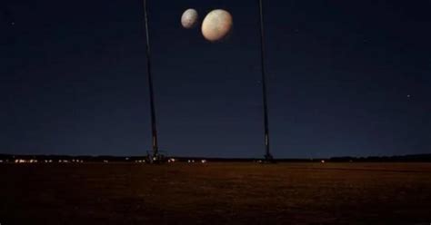 Two moons appeared in Dubai raising apocalypse fears, authorities ...