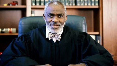 Alan Page, NFL legend and retired Minnesota Supreme Court justice, not ...