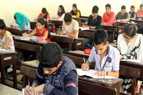 MP High Court Orders NEET Re-Test For Affected Students Over Power ...