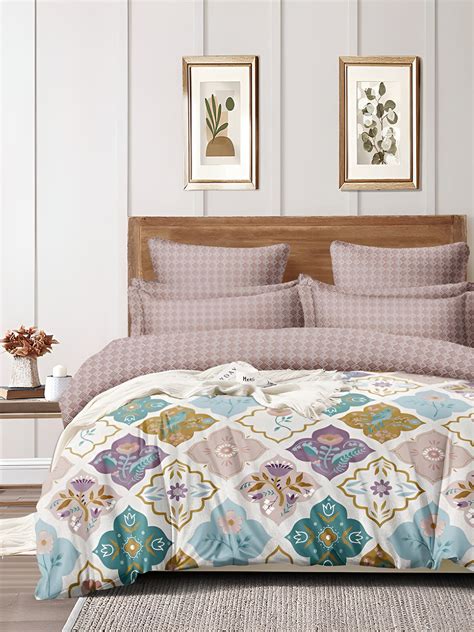 Quilts & Comforters – Romee