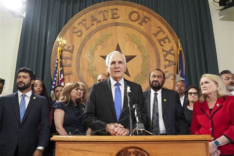 Texas redistricting ruling upends candidates’ plans for 2026