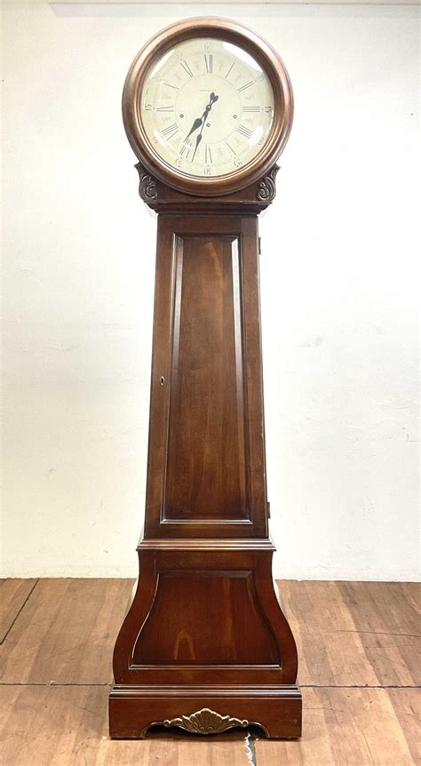 Lot - Howard Miller La Rochelle Grandfather Clock