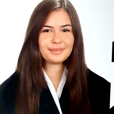 Ana Isabel - Madrid, : Graduated in biochemistry and biomedical ...