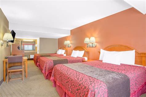 DAYS INN BY WYNDHAM ELKO - Motel Reviews, Photos, Rate Comparison ...