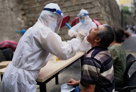 新疆爆疫情！中國昨增51例確診、20例無症狀感染者 - 國際 - 自由時報電子報