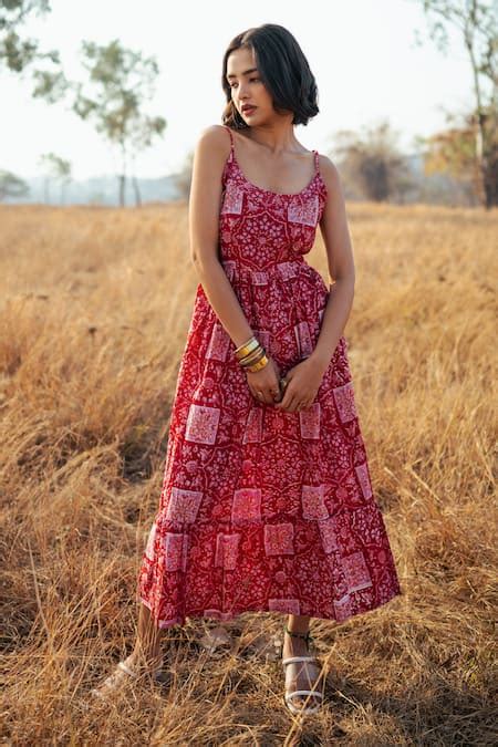Buy Red Cotton Scoop Neck Bikaner Hand Block Print Dress For Women by ...