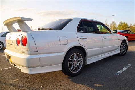 Nissan Skyline R34 Sedan - Gespot op Autoblog.nl