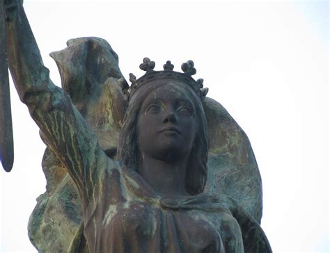 ESTATUA DE ISABEL LA CATÓLICA (2025) All You Need to Know BEFORE You Go ...