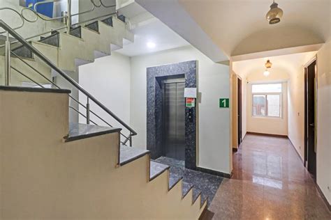 Hotel O by OYO Star Inn, Flagship Delhi Transit, Book @ ₹958 - OYO