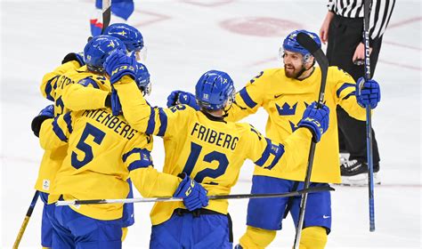 冰球——男子小组赛：瑞典队胜斯洛伐克队__财经头条