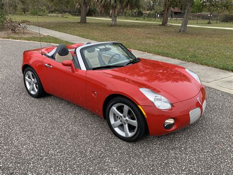 2006 Pontiac Solstice | PJ's Auto World Classic Cars for Sale