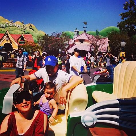 Tres generaciones de Angélicas, de vacaciones por Disney