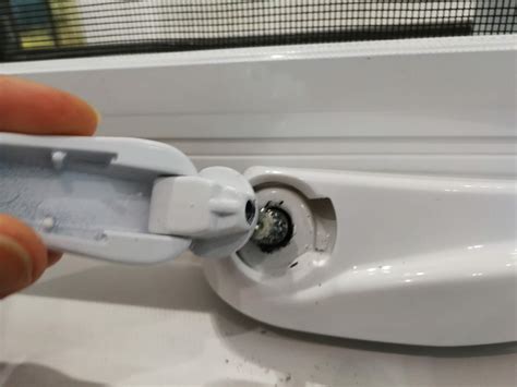 Install Window Security Pins 的图像结果