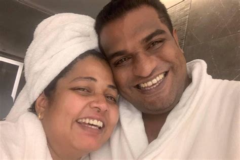 വിജയകരമായ എട്ടാം കൊല്ലം; ഭാര്യക്കൊപ്പമുള്ള ചിത്രവുമായി ദിലീഷ് പോത്ത ...
