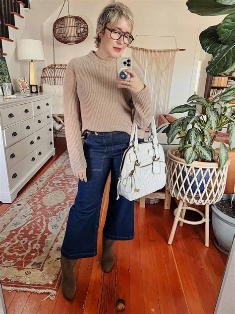 Cropped Wide-Leg Jeans: 5 Outfit Ideas