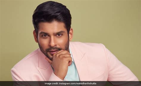 Siddharth Shukla के निधन की खबर सुन इन सेलेब्स ने हटा दी अपनी प्रोफाइल ...