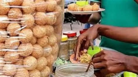 Panipuri vendor gets GST notice for Rs 40 lakh annual transaction ...