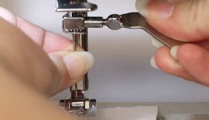 Singer Sewing Machine Needle Threader Repair 的图像结果