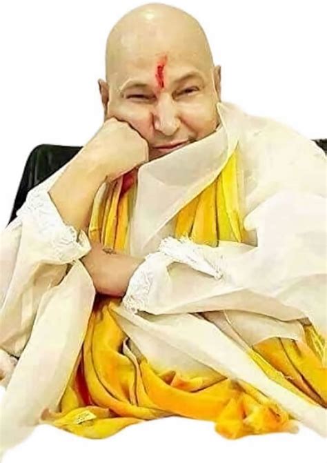 Guruji HD Swaroop White and Yellow Chola Smiling Face – GuruJi Blessings