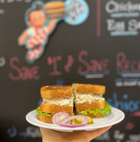 YE OLE FASHIONED CAFE AND ICE CREAM, Charleston - Menu, Prices ...